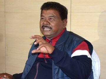 सीएनटी-एसपीटी एक्ट: थाना क्षेत्र में बदलाव की खबरें भ्रामक! पूर्व मंत्री बंधू तिर्की का दावा अभी तो सिर्फ मांगे गये हैं सुक्षाव, सालखन मुर्मू भी रखे अपनी राय