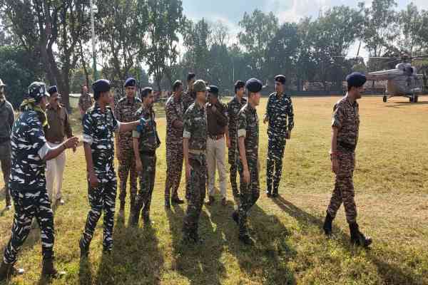 चाईबासा:सारंडा के जंगल में पुलिस और नक्सलियों से मुठभेड़ होने से बचा, एक किमी के फासले पर थे नक्सली, पढ़ें क्यों नहीं हुई मुठभेड़
