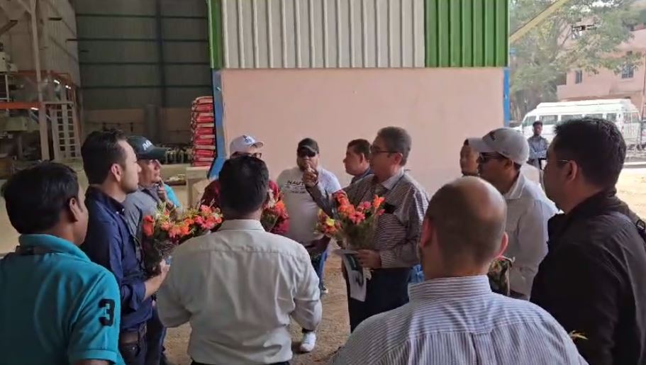 औद्योगिक विकास देखने गुमला पहुंचे विदेशी मेहमान, राइस मिल की टेक्नोलॉजी का लिया जायजा 