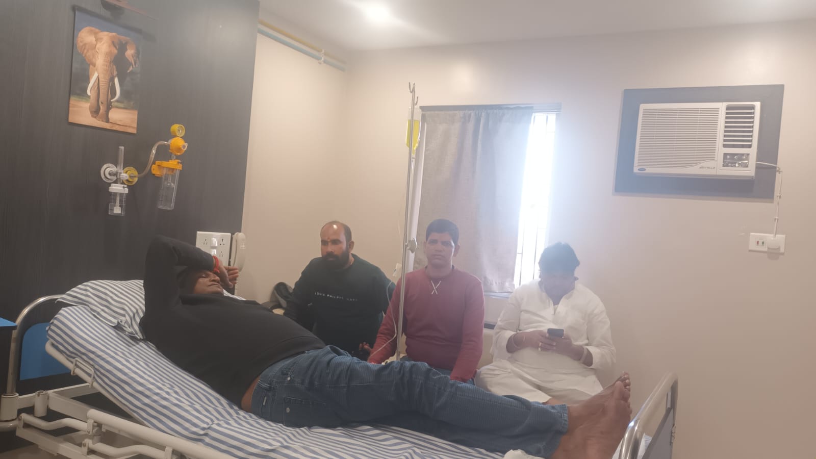 BREAKING - बाघमारा विधायक ढुल्लू महतो धनबाद के अशर्फी अस्पताल से हैदराबाद रेफर ,रांची के लिए हुए रवाना