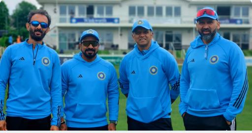 राहुल द्रविड़ बने रहेंगे टीम इंडिया के हेड कोच, बीसीसीआई का अटूट भरोसा ‘मिस्टर भरोसेमंद’ पर कायम