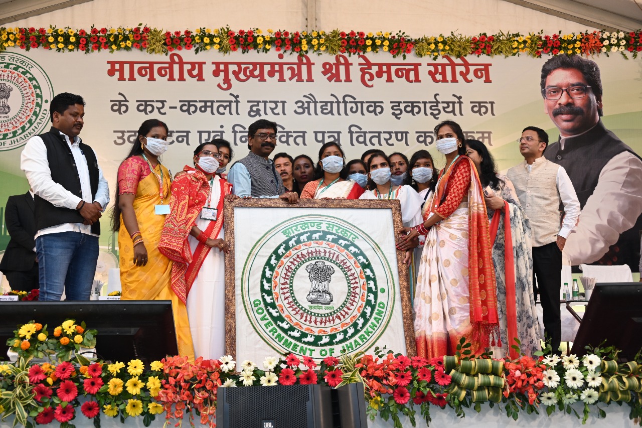 युवाओं के हुनर को सम्मान दे रही राज्य सरकार, उद्योग सहित अन्य गतिविधियों में तेजी लाकर रोजगार सृजन का प्रयास