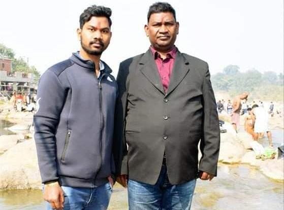 अब नेता का बेटा नेता नहीं, चपरासी बनेगा ! झारखंड के इस मंत्री के बेटे को मिली चपरासी की नौकरी, पढ़े क्या है पूरा मामला