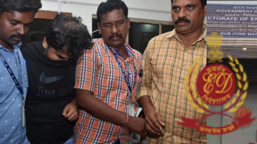 ED दफ्तर में छापेमारी! घूस लेते गिरफ़्तार ED अधिकारी ने कहा साहब पैसा ऊपर तक जाता है  