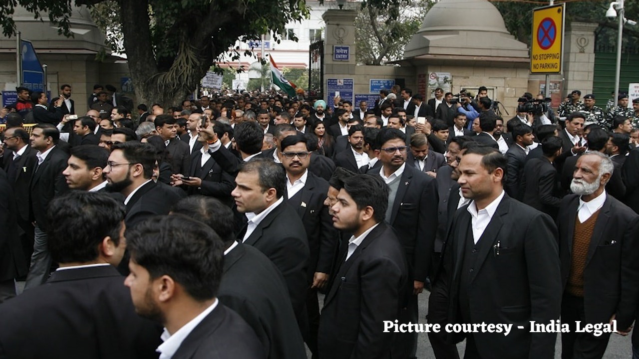 गोपालगंज में वकील की गोली मारकर हत्या, वकीलों ने किया कोर्ट का बहिष्कार