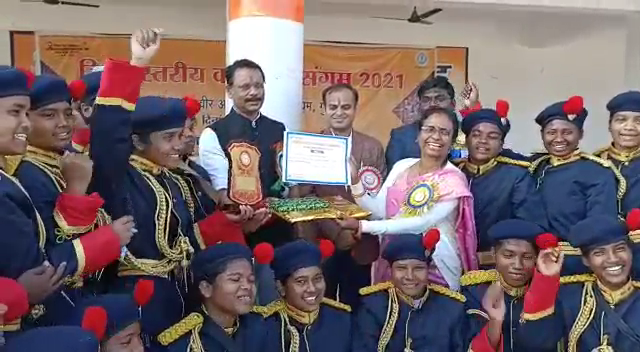 गुमला कस्तूरबा विद्यालय संगम 2021 : संगीत से साइंस तक दिखा बेटियों का हुनर