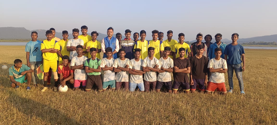 जमशेदपुर: एक दिवसीय फुटबॉल टूर्नामेंट का आयोजन, पढ़ें विजेता टीम को क्या मिलेगा इनाम