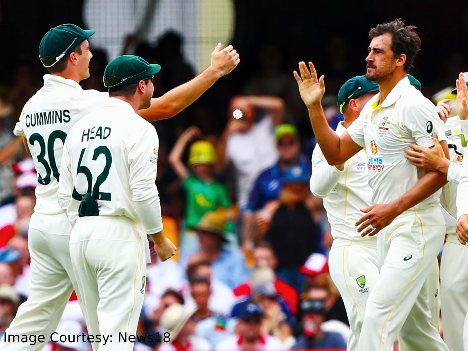 ऑस्ट्रेलिया और इंगलैंड के बीच एशेज सीरीज की हुई शुरुआत, इंग्लैंड की पहली पारी 147 रनों पर सिमटी