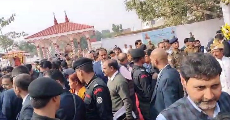 सीतामढ़ी पहुंचे सीएम नीतीश, 72 करोड़ के योजना का किया शिलान्यास