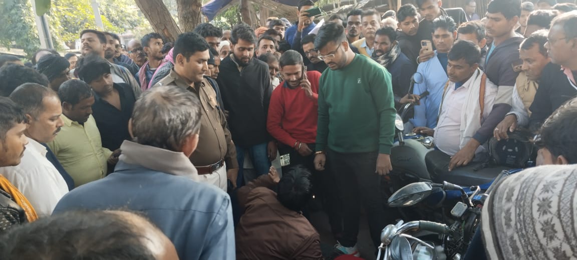 BREAKING : कोर्ट परिसर में दिनदहाड़े मर्डर, छोटे सरकार की गोली मारकर हत्या, दो गिरफ्तार