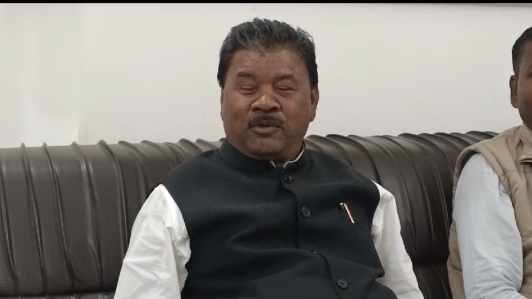 गुमला पहुंचे कांग्रेस के प्रदेश कार्यकारी अध्यक्ष बंधु तिर्की, 2024 लोकसभा चुनाव को लेकर कार्यकार्ताओं को दिया जीत का मंत्र