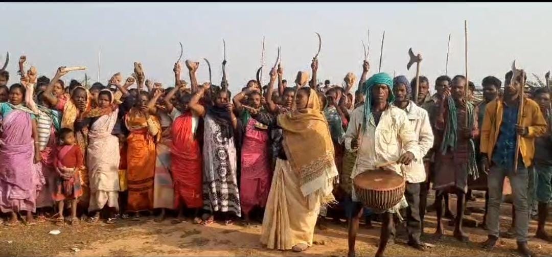दुमका में गहराता जा रहा है कोल ब्लॉक का मामला, विरोध में ग्रामीण हुए एकजुट, पढ़ें क्या है ग्रामीणों की मांग