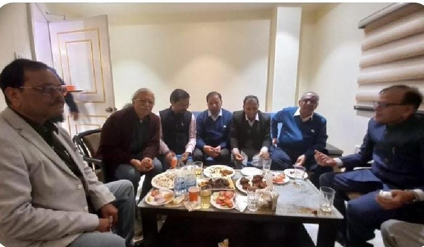 दरभंगा:शबराबंदी वाले बिहार में जाम छलकाते डॉक्टर साहब का वीडियो वायरल, दरभंगा मेडिकल कॉलेज और अस्पताल में उड़ाई गई कानून की धज्जियां