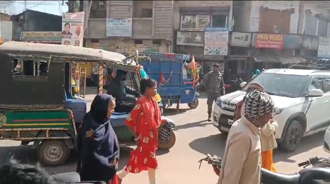 लोहरदगा में बीमारी से ज्यादा सड़क दुर्घटनाओं से मर रहे युवा! ट्रैफिक नियमों की लापरवाही बन रही दुर्घटना की वजह