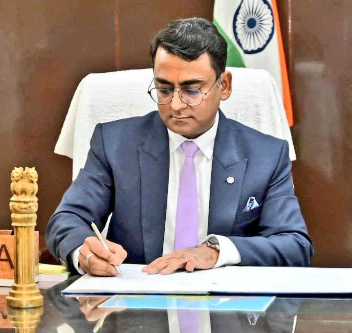 देवघर : कोरोना ने एक बार फिर दी दस्तक, उपायुक्त ने सतर्क रहने के लिए जिलावासियों से किया आग्रह, पढ़िये खबर