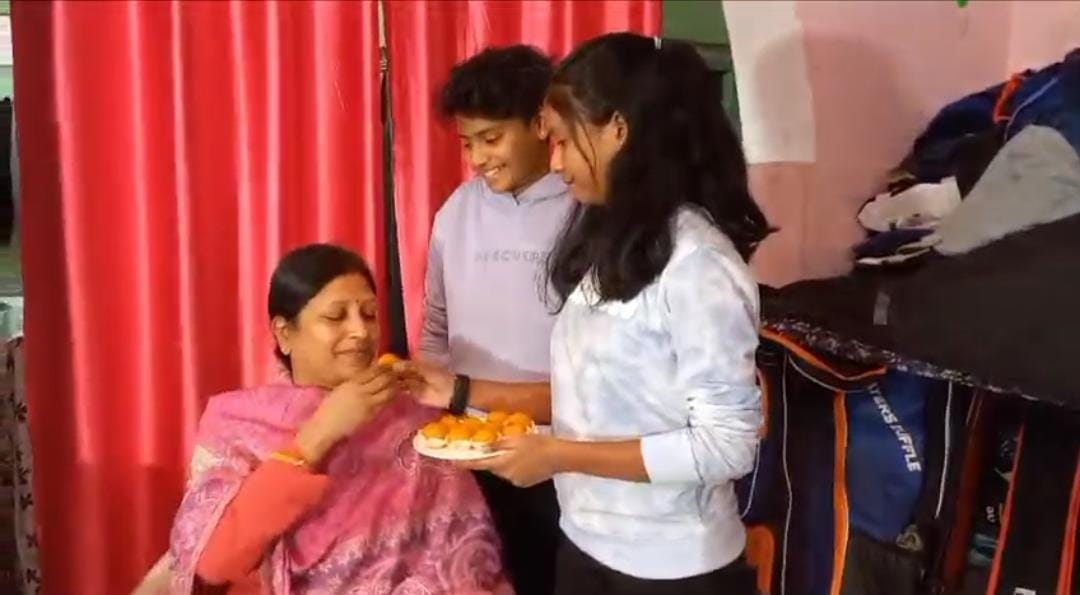 अब क्रिकेट की दुनिया में चमकेगा लौहनगरी का कुशाग्र, IPL की टीम दिल्ली कैपिटल ने 7.2 करोड में खरीदा, पढ़ें क्या कहते हैं परिवारवाले