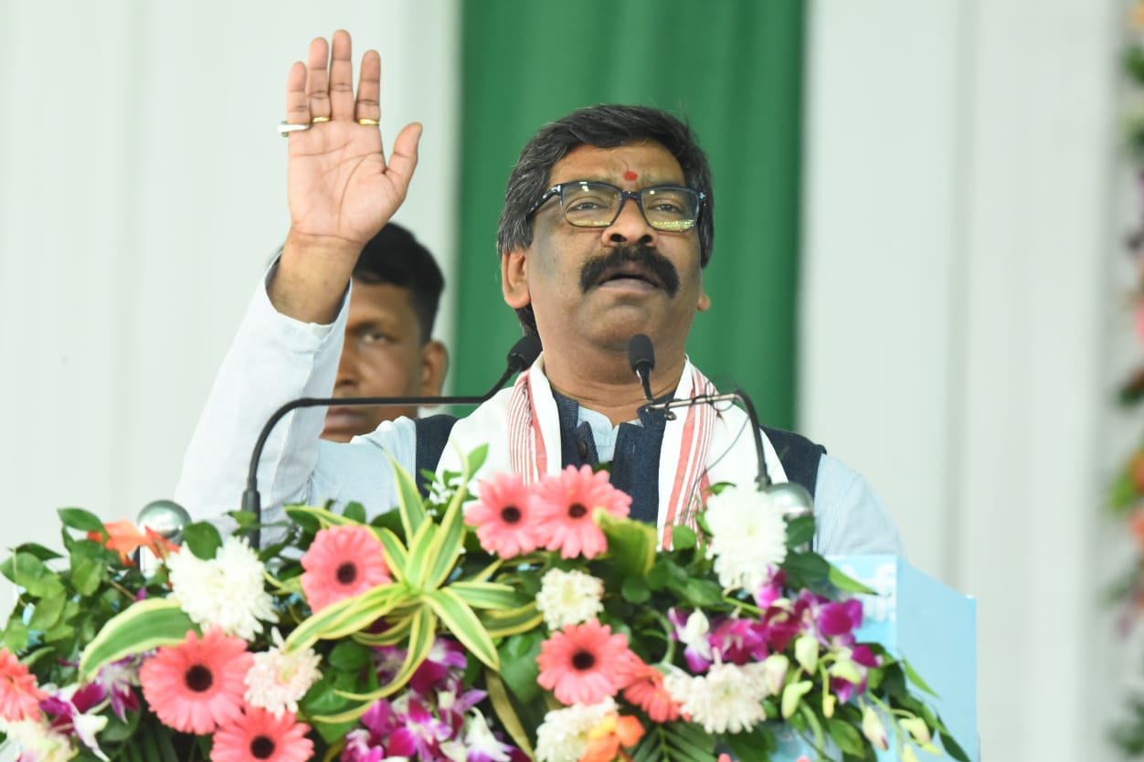 हमारी सरकार खेत की मूली नहीं, जिसे भाजपा उखाड़ ले जाए, रामगढ़ में सीएम हेमंत सोरेन ने भाजपा को दिया करारा जवाब