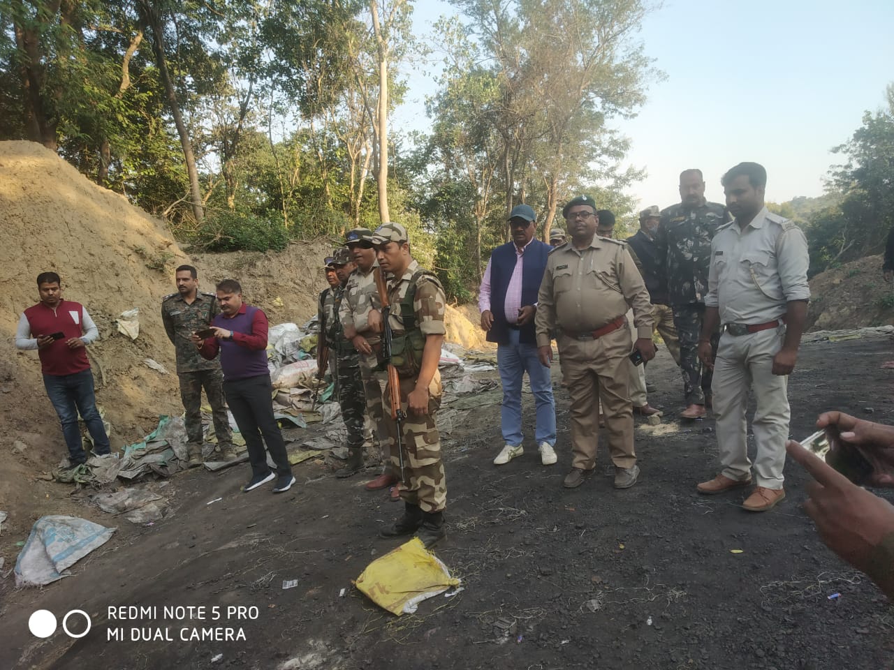 DHANBAD: कोकिंग कोल वाली बंद खदानें कोयला तस्करों के निशाने पर, ताबड़तोड़ छापे से हो रहे खुलासे