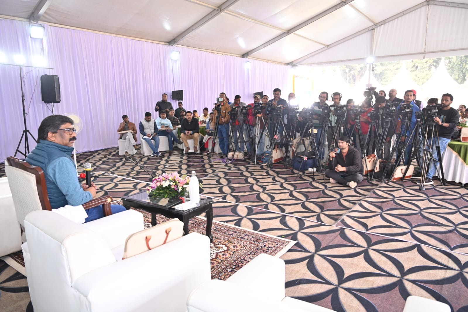 हर चुनौती का मुकाबला को तैयार! आत्मविश्वास से लबरेज सीएम हेमंत का झारखंडियों को नव वर्ष का पैगाम