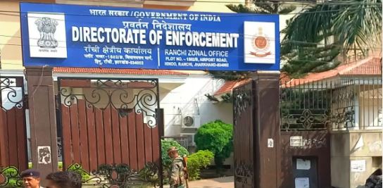 एक सीनियर IAS अफसर की पत्नी को ED ने भेजा समन, बर्लिन अस्पताल की जमीन से संबंधित मामला, जानिए नये साल में किस तारीख को बुलाया है