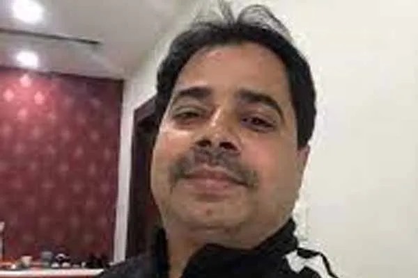  “कल्पना” से दूर अब “पिंटू” पर चर्चा तेज! जानिये कौन है अभिषेक प्रसाद और क्या  है झामुमो से इनका नाता