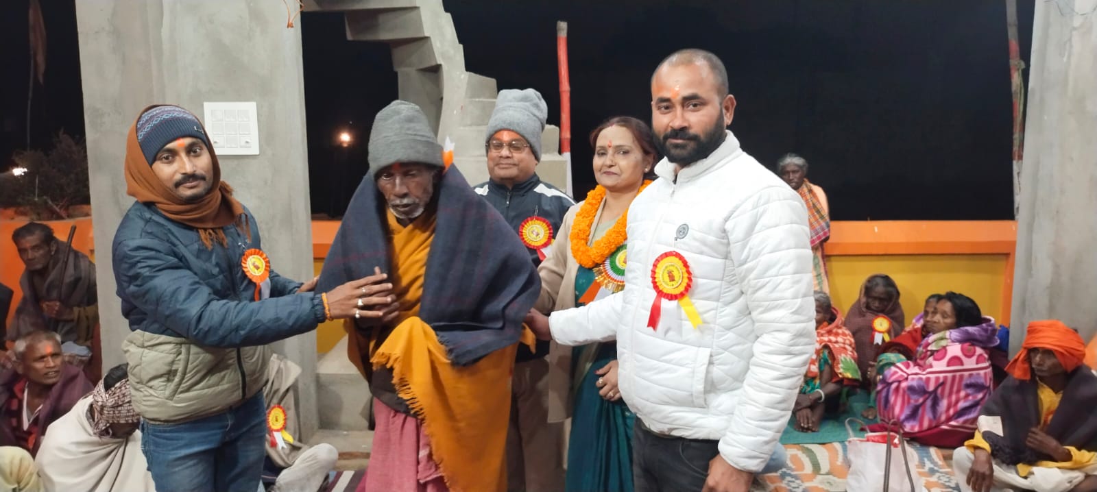 अयोध्या में राम मंदिर की प्राण प्रतिष्ठा को लेकर जामताड़ा मे  जोर-शोर से चल रही तैयारी, बबीता झा ने जरुरतमंदों को बांटा कंबल  