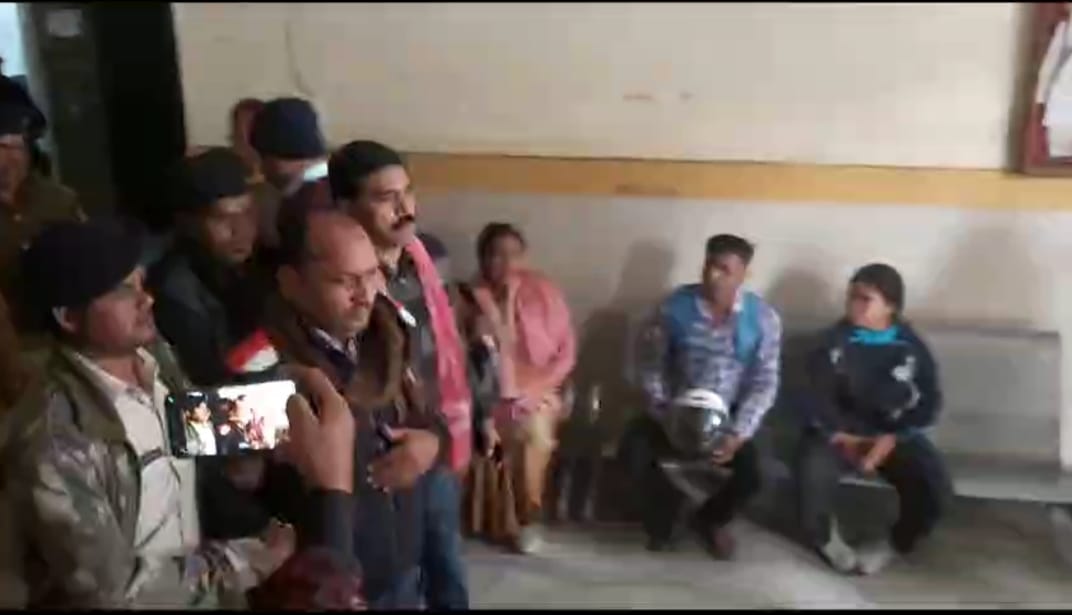 BIG BREAKING - धनबाद सिविल सर्जन कार्यालय का लिपिक रिश्वत लेते गिरफ्तार