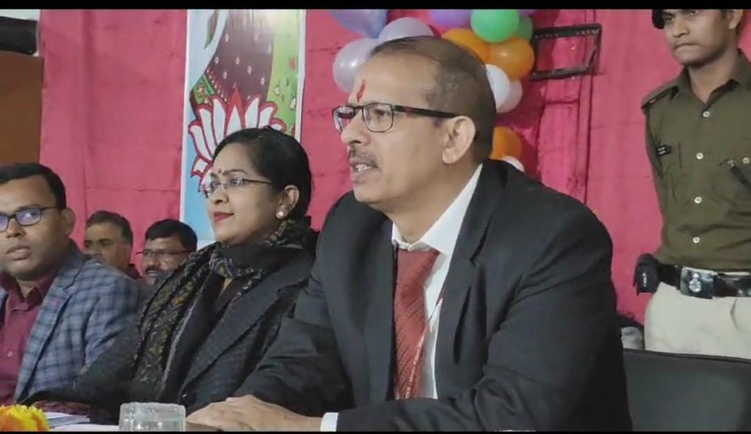 रंग ला रही है केके पाठक की मेहनत! शिक्षा व्यवस्था सुधरने से अभिभावक बच्चों का छुड़वा रहे ट्यूशन और कोचिंग, पढ़ें केके पाठक ने इस पर क्या कहा