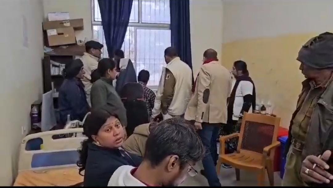 बिहार: अतिक्रमण हटाने गए प्रशासनिक टीम पर लोगों ने किया हमला, अंचलाधिकारी के साथ कई पुलिसकर्मी घायल, तीन गिरफ्तार