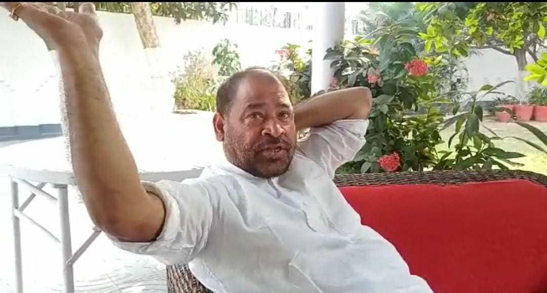 तेजस्वी की शादी से मामा हुए नाराज,  समाज से बहिष्कार की दी चेतावनी