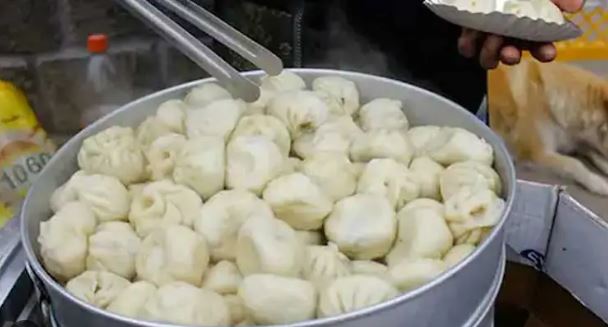 झारखंड के लोगों को भा रहा मोमोज का स्वाद, गली,मुहल्लों और बजारों में खूब हो रही बिक्री, जानिए कैसे भारत पहुंचा ये फूड 