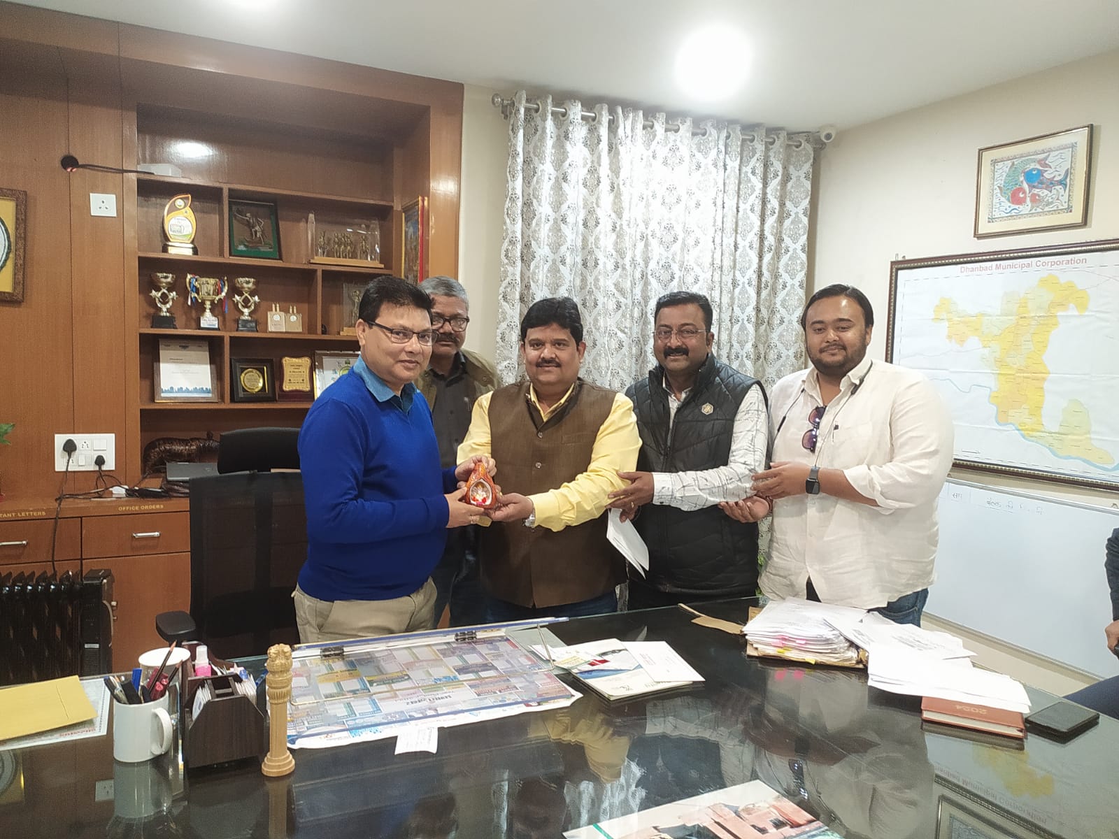 पुरानी मार्केट के दुकानदारों को रेन वाटर हार्वेस्टिंग से फ्री करे निगम, प्रतिनिधिमंडल ने रखी मांग 