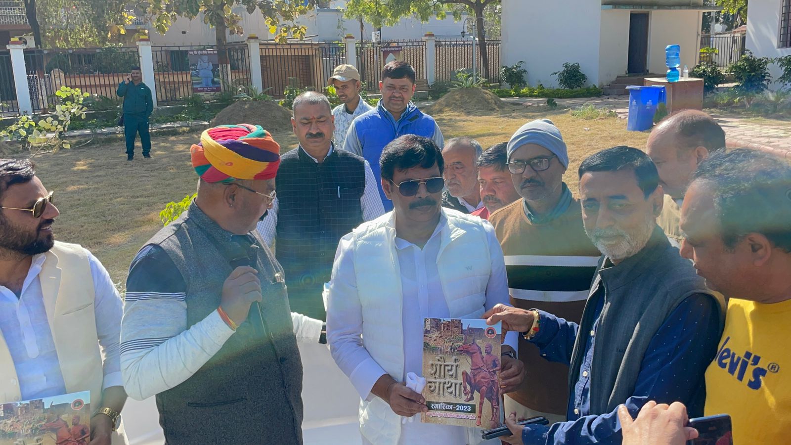 बिहार के फायर ब्रांड नेता आनंद मोहन पहुंचे रांची,झारखंड की बदहाली पर उठाया सवाल  