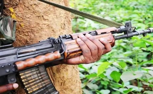 जेजेएमपी के एरिया कमांडर मनोहर परहिया ने किया सरेंडर, दस लाख रुपये था इनाम घोषित 