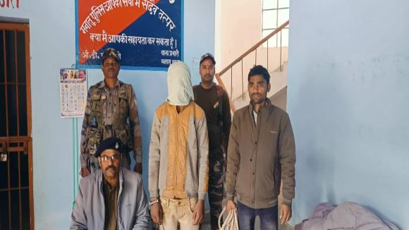 घने जंगल में मिली गर्लफ्रेंड की कंकाल, ब्वॉयफ्रेंड के संग हुई थी फरार , पढ़िए ये खौफनाक वारदात 