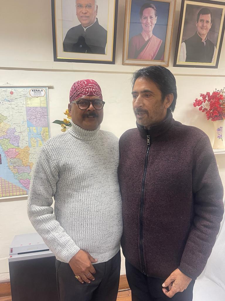 कांग्रेस के झारखंड प्रभारी से मिल अशोक सिंह ने बताया झारखंड के बीआरपी, सीआरपी की परेशानी, वैट का भी उठाया मुद्दा