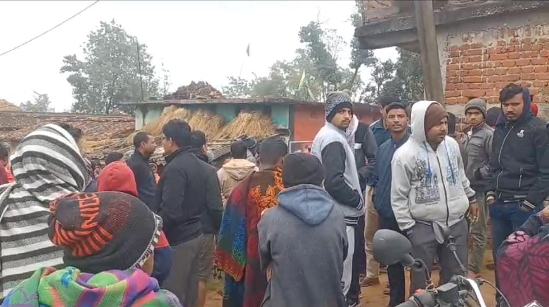 देवघर पुलिस ने किया डबल मर्डर केस का खुलासा! अवैध संबंध में भतीजा ही बना कातिल, पढ़ें आखिर महिला के साथ मासूम की क्यों हुई हत्या