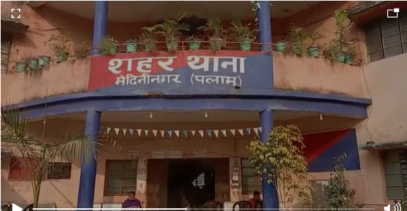 जिसकी थी देखभाल की जिम्मेवारी, वही निकला चोर, लॉकर से गायब गहनों की पढ़िए क्या है कहानी