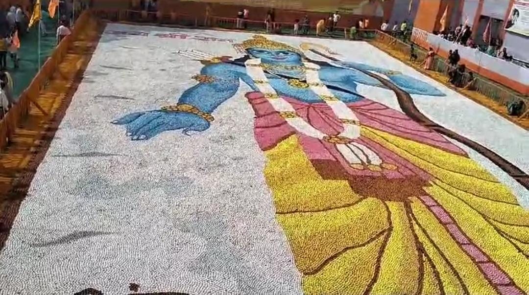 कोलकता: तृणमूल कांग्रेस के इस नेता ने दिखाई प्रभु श्रीराम के प्रति अनोखी भक्ति! आठ लाख दीयों से बनाई श्रीराम की छवि, पढ़ें क्या कहा