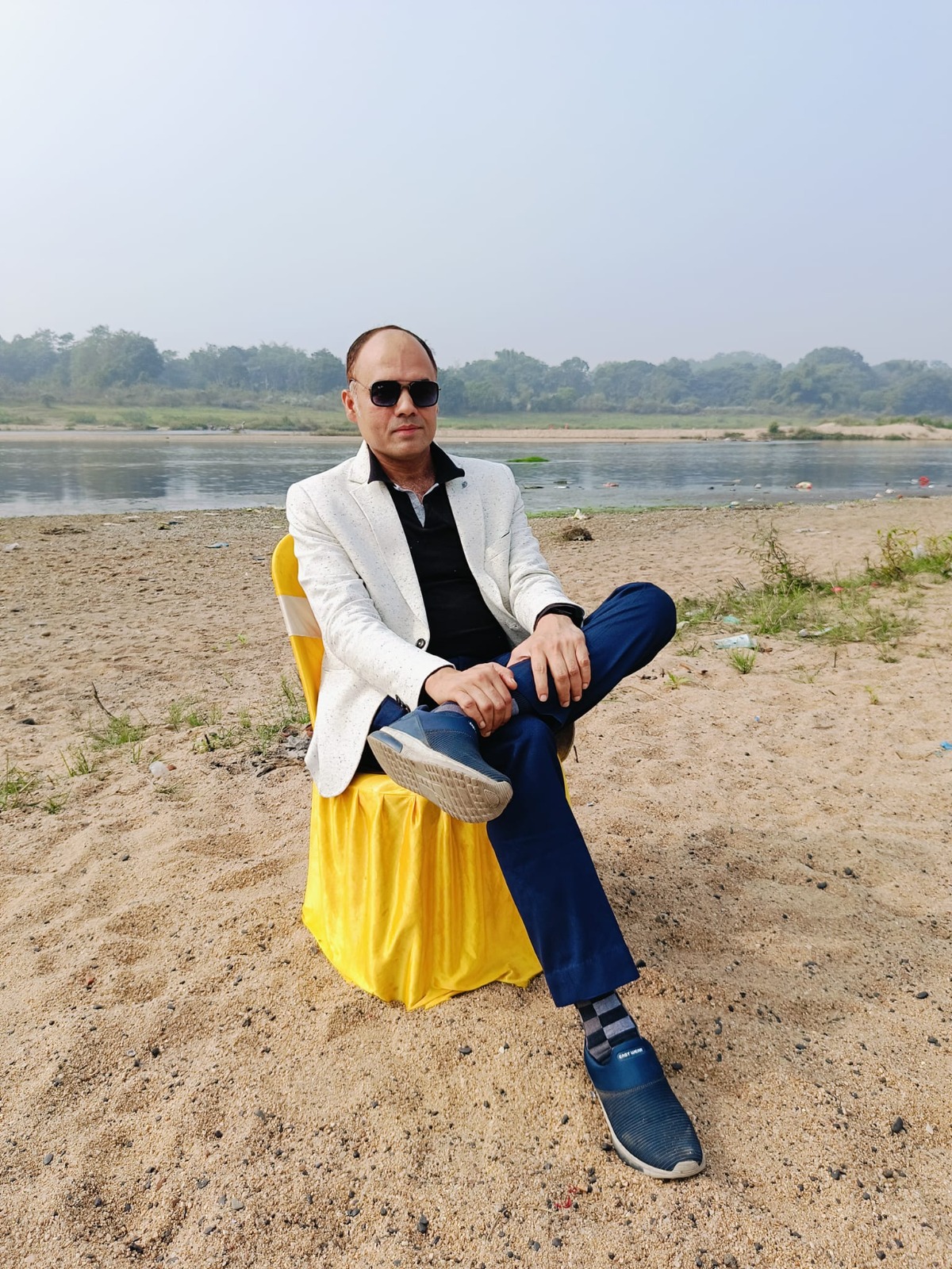 बैंकमोड़ निशा मर्डर कांड : संदेही ब्रांच मैनेजर नीरज आनंद घर में मोबाइल रख किया स्विच ऑफ और हो गया फरार 