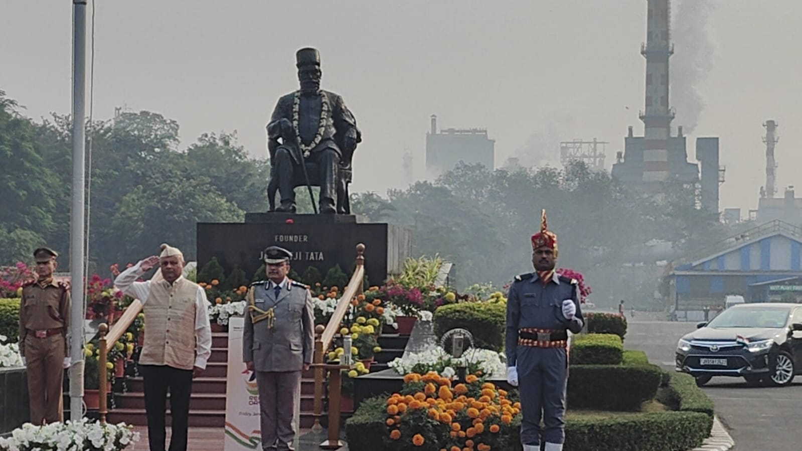 जमशेदपुर में धूमधाम से मनाया गया 75वां गणतंत्र दिवस, टाटा कंपनी में वीपी अविनेश गुप्ता ने किया झंडोत्तोलन, शहरवासियों को दी शुभकामनाएं   