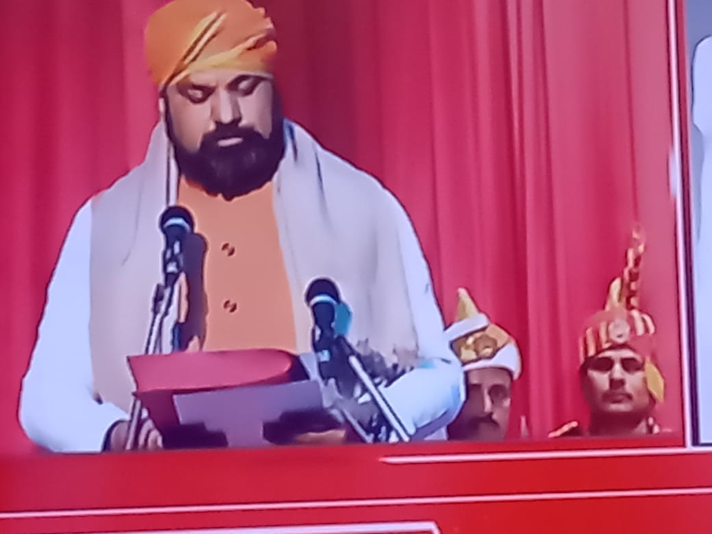 मुख्यमंत्री नीतीश कुमार 9वीं बार बनें बिहार के मुख्यमंत्री. कई मंत्रियों ने ली शपथ, मंत्रिमंडल में जातीय समीकरण का रखा गया ख्याल , पढ़िए . 