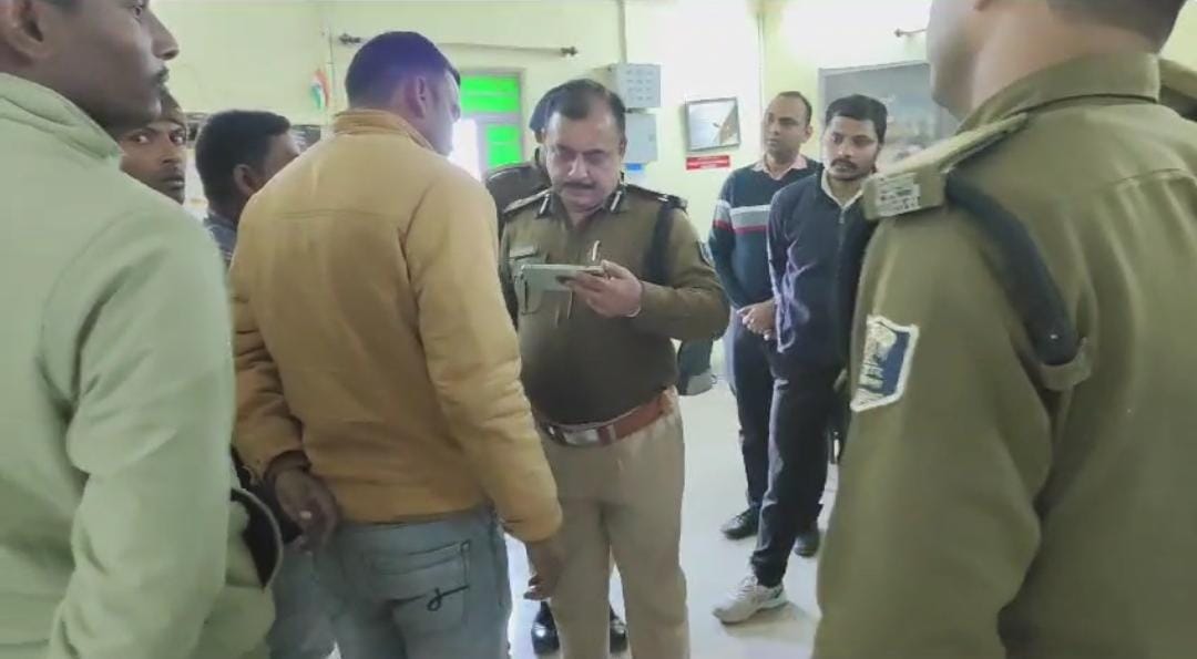 शेखपुरा में महिंद्रा फाइनेंस की शाखा में बड़ा लूटकांड! हथियार बंद अपराधियों ने दिया घटना को अंजाम,पढ़ें क्या कहती है पुलिस