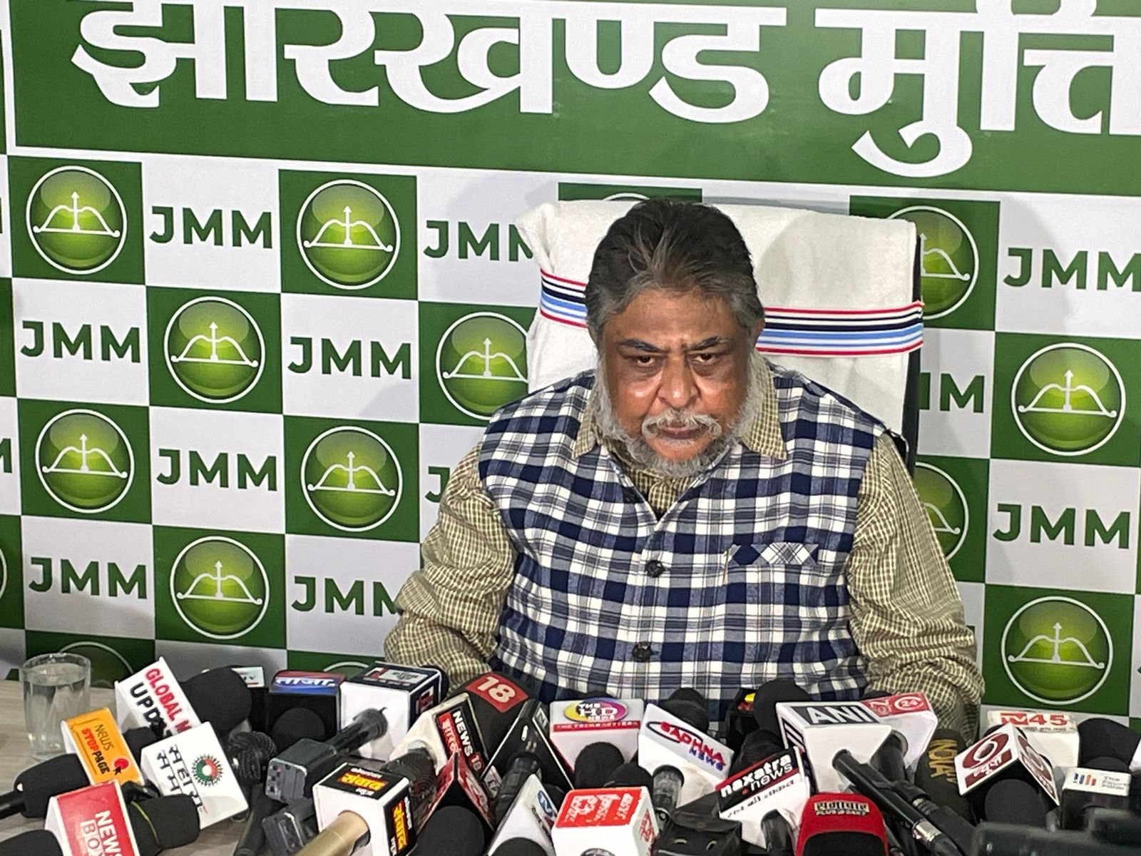 हेमंत सोरेन ना तो हिमंत विश्वशर्मा, न नीतीश वह वीर शिबू का बेटा है, वह ना ही झुकेगा औऱ ना ही डरेगा: सुप्रियो