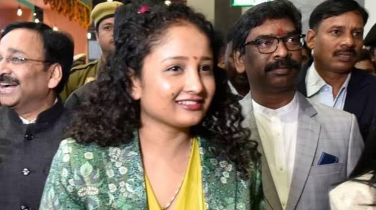 Big update-आज सीएम हाउस में ही कटेगी सत्ता पक्ष के विधायकों की रात! 9.30 में राजभवन में शक्ति प्रदर्शन, साथ ही सौंपा जायेगा समर्थन पत्र