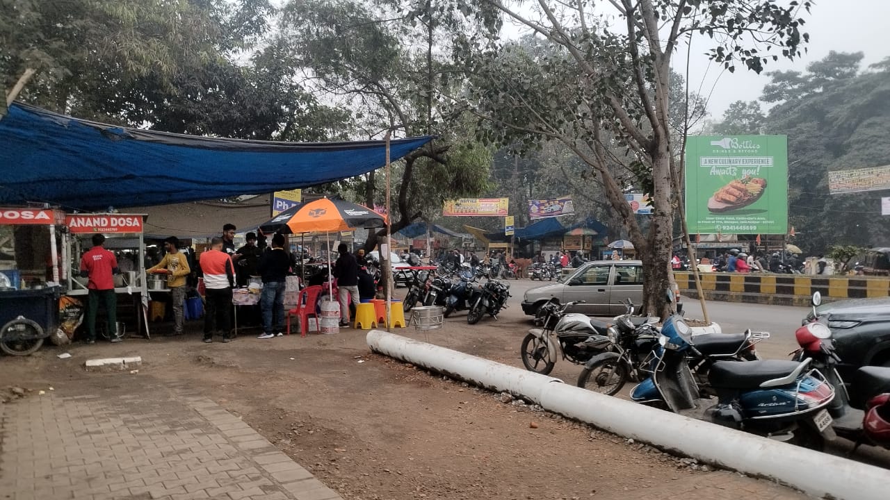 Jharkhand weather update: झारखंड में बदला मौसम का मिजाज! सुबह से तेज हवाओं के साथ हो रही बूंदा बांदी, ठंड से घर में दुबके लोग