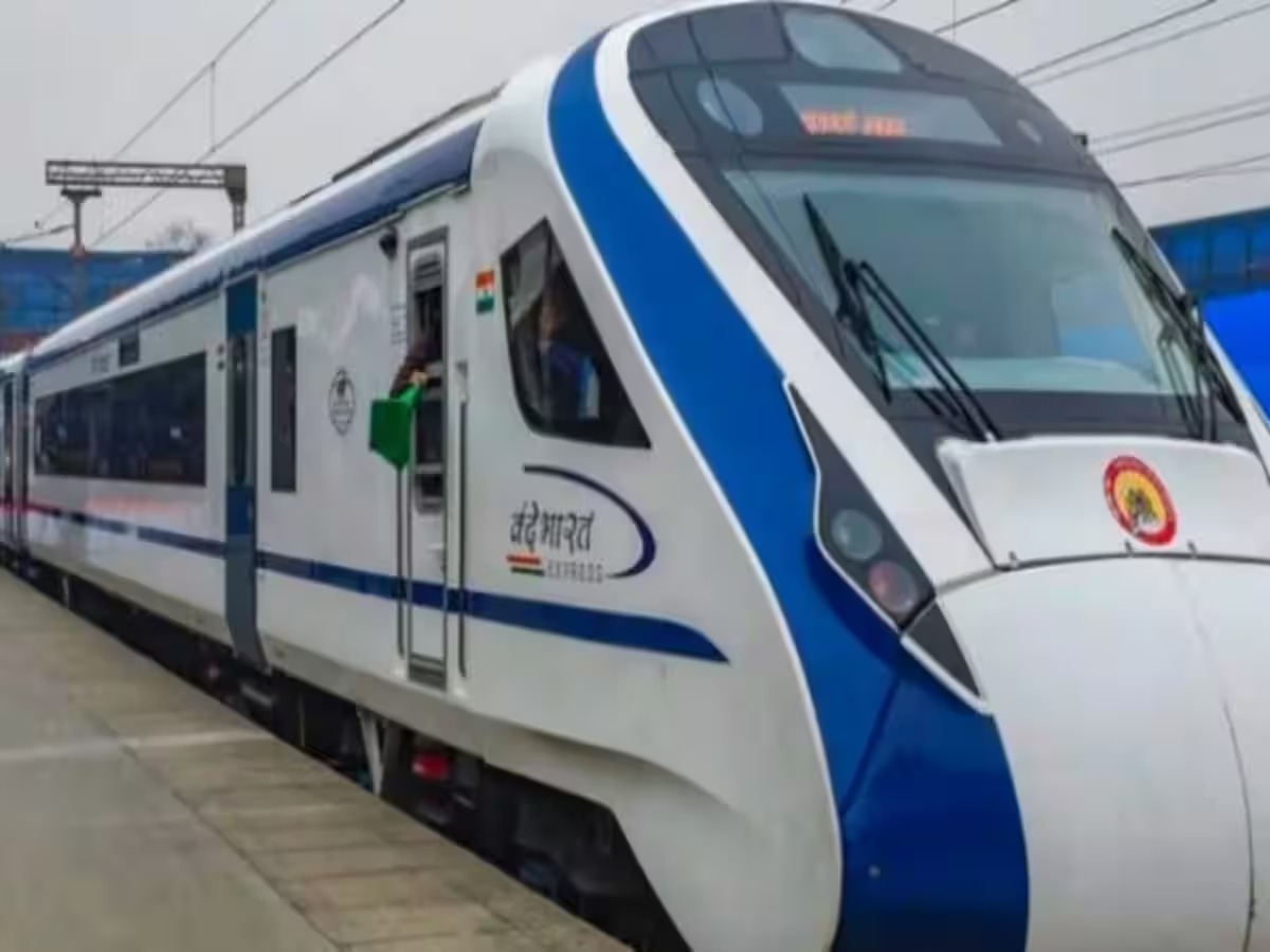 Budget 2024: अंतरिम बजट में रेलवे को मिला शानदार तोहफा, शुरू होंगे तीन नए रेल कॉरिडोर,वंदे भारत स्टैंडर्ड में कंवर्ट होंगी 40 हजार सामान्य बोगियां