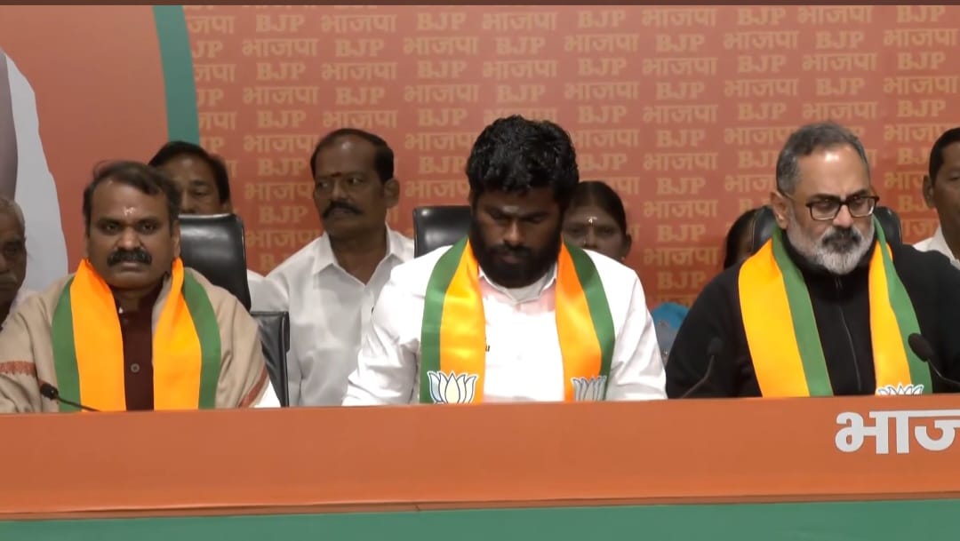 तमिलनाडु में भाजपा ने किया बड़ा खेल, लोकसभा चुनाव से पहले की बड़ी सेंधमारी, पढ़िए पूरी खबर 