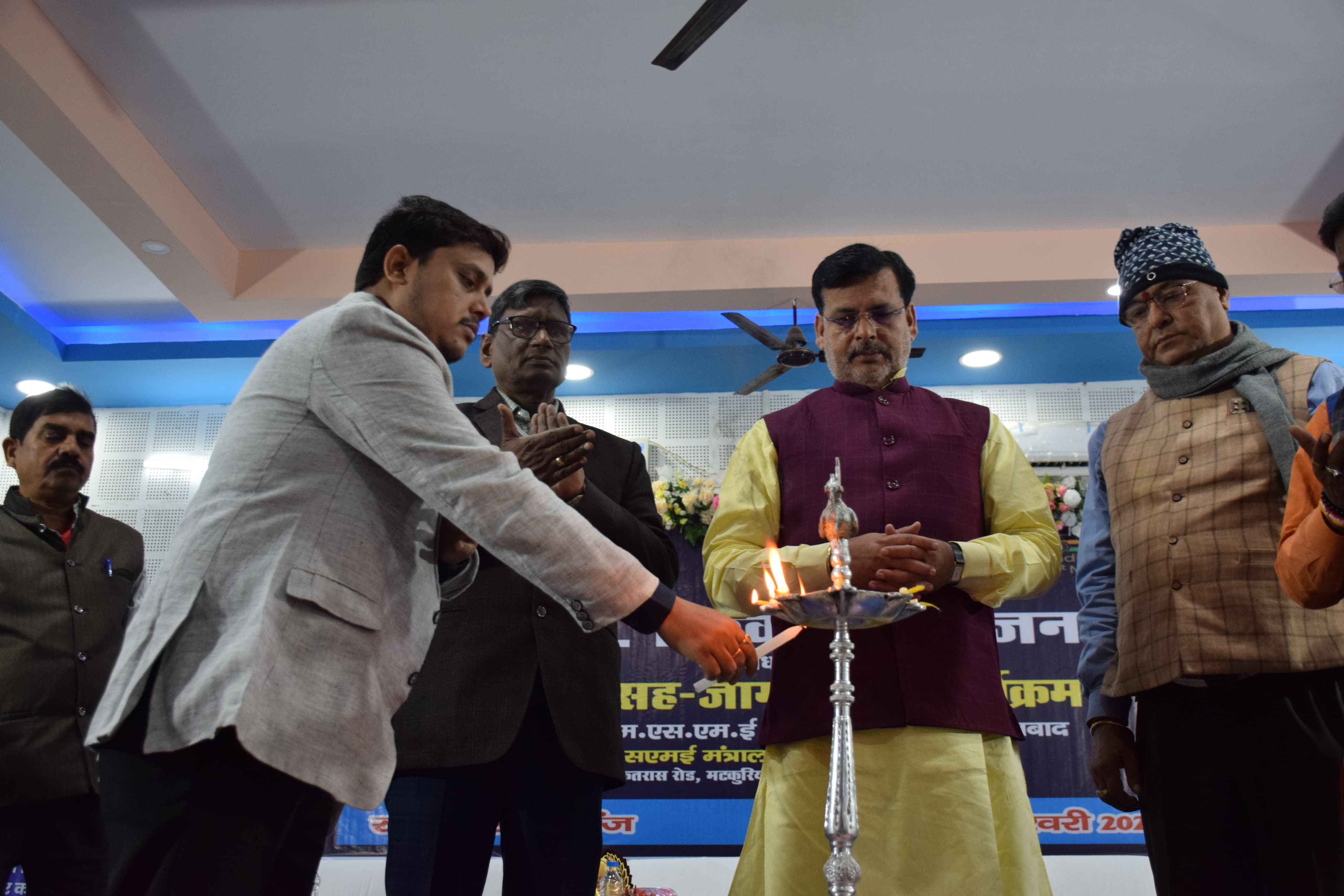 साहिबगंज में पीएम विश्वकर्मा योजना को लेकर जागरूकता कार्यक्रम,  विधायक अनंत ओझा ने गिनाई पीएम की उपलब्धियां, पढ़ें विस्तार से