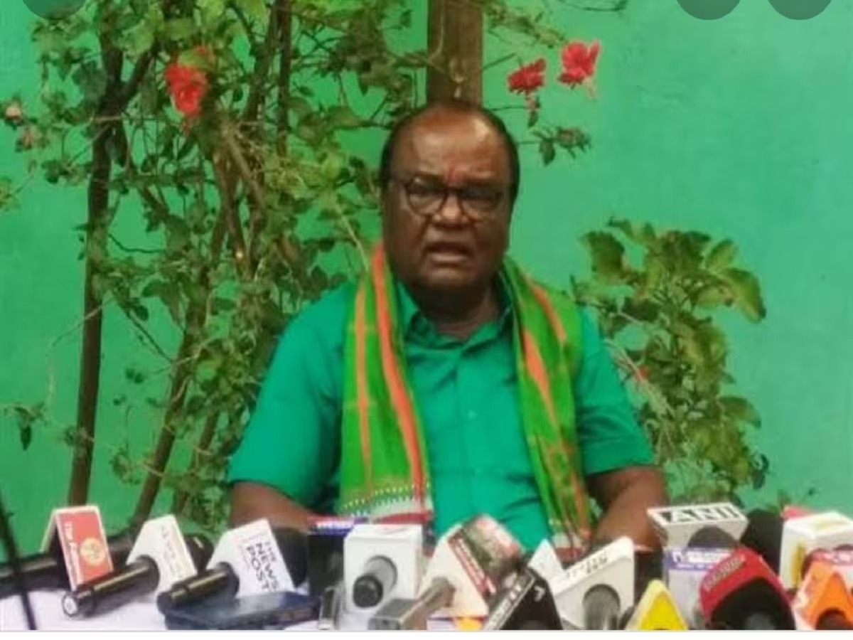 जल, जंगल जमीन की लड़ाई छोड़ कमल की सवारी! राजमहल के दंगल में लोबिन हेम्ब्रम को उतार हेमलाल का हिसाब चुकता करने की तैयारी